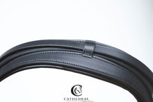Load image into Gallery viewer, HATTON Snaffle Bridle In Rolled Leather, Including Reins & Plain Rolled Browband With Comfort Headpiece
