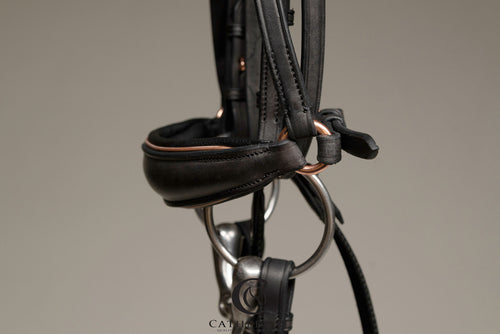 IRNHAM - Black snaffle bridle with drop noseband, rose gold piping and rose gold fittings