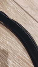 Load image into Gallery viewer, WINDSOR - plain leather padded browband in black &amp; brown